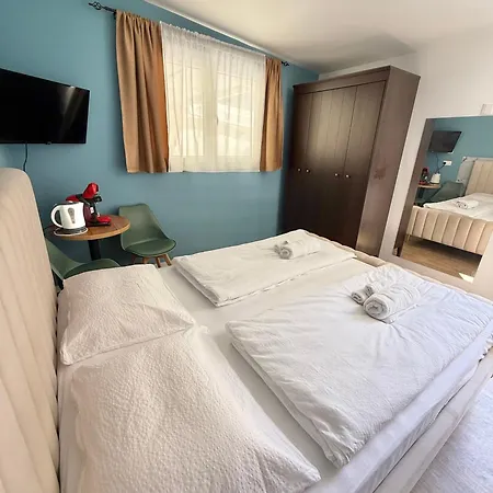 Moder Nr15 * Limassol